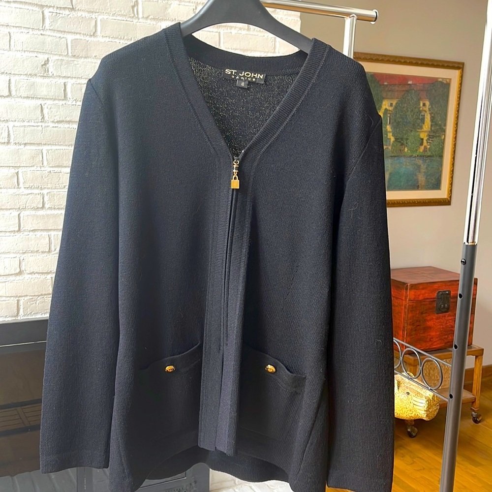 ST JOHN BASICS Cardigan size 10 | color is deep black | EUC